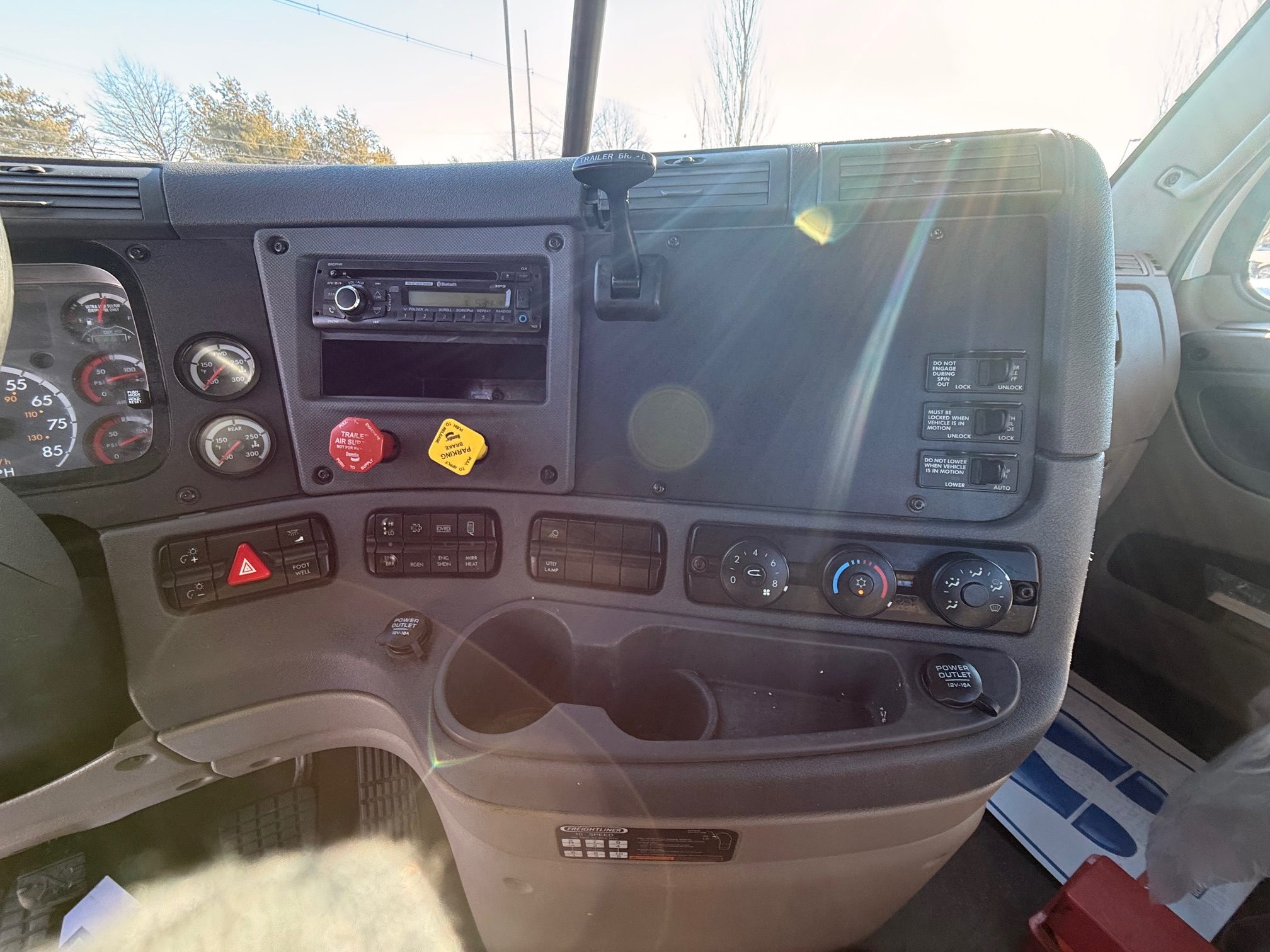 2016 Freightliner CASCADIA 149381-10 2016 Freightliner CASCADIA 149381-10