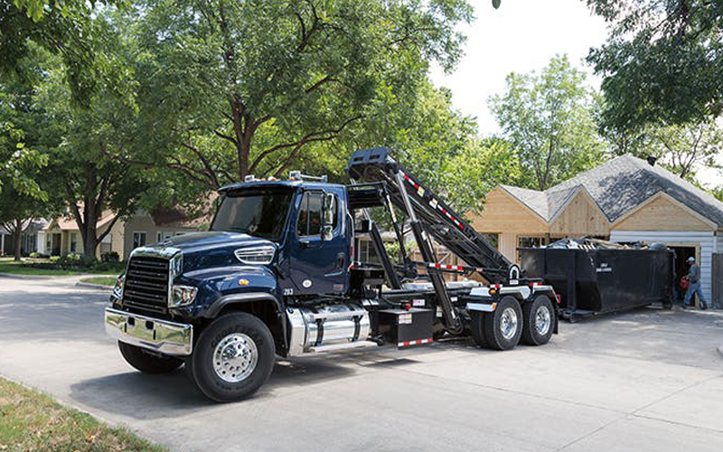 Freightliner 114SD Plus Freightliner 114SD Plus - image 4 of 6