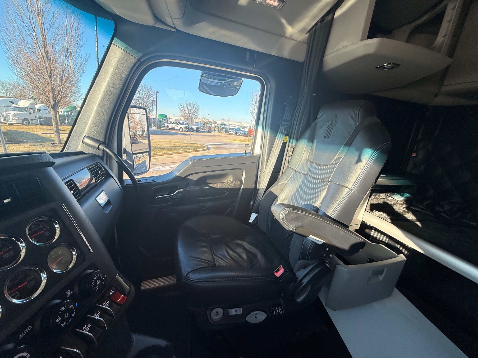 2023 KENWORTH W990 211919-08 2023 KENWORTH W990 211919-08