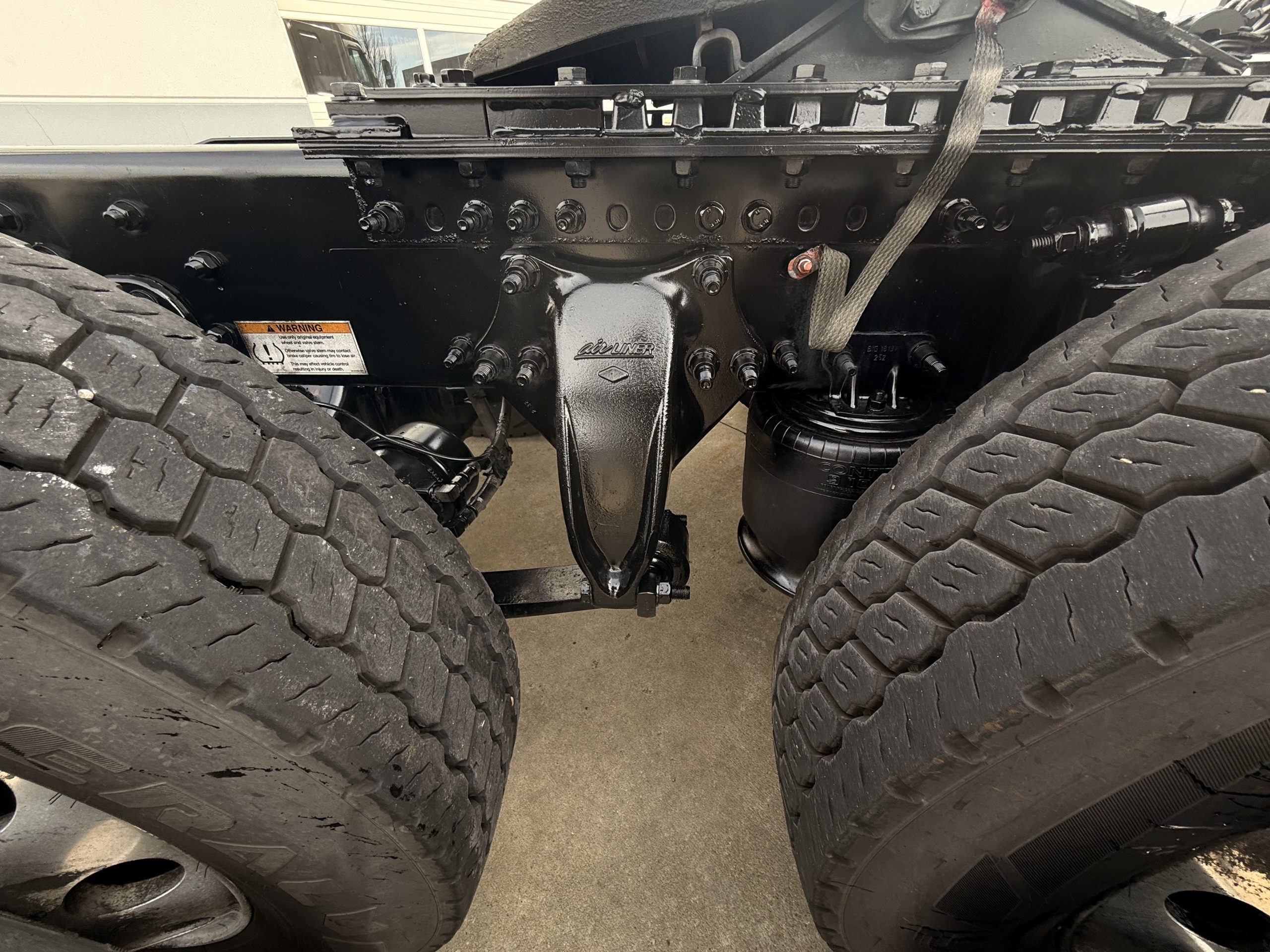 2023 FREIGHTLINER CASCADIA PT126S 213263-22 2023 FREIGHTLINER CASCADIA PT126S 213263-22