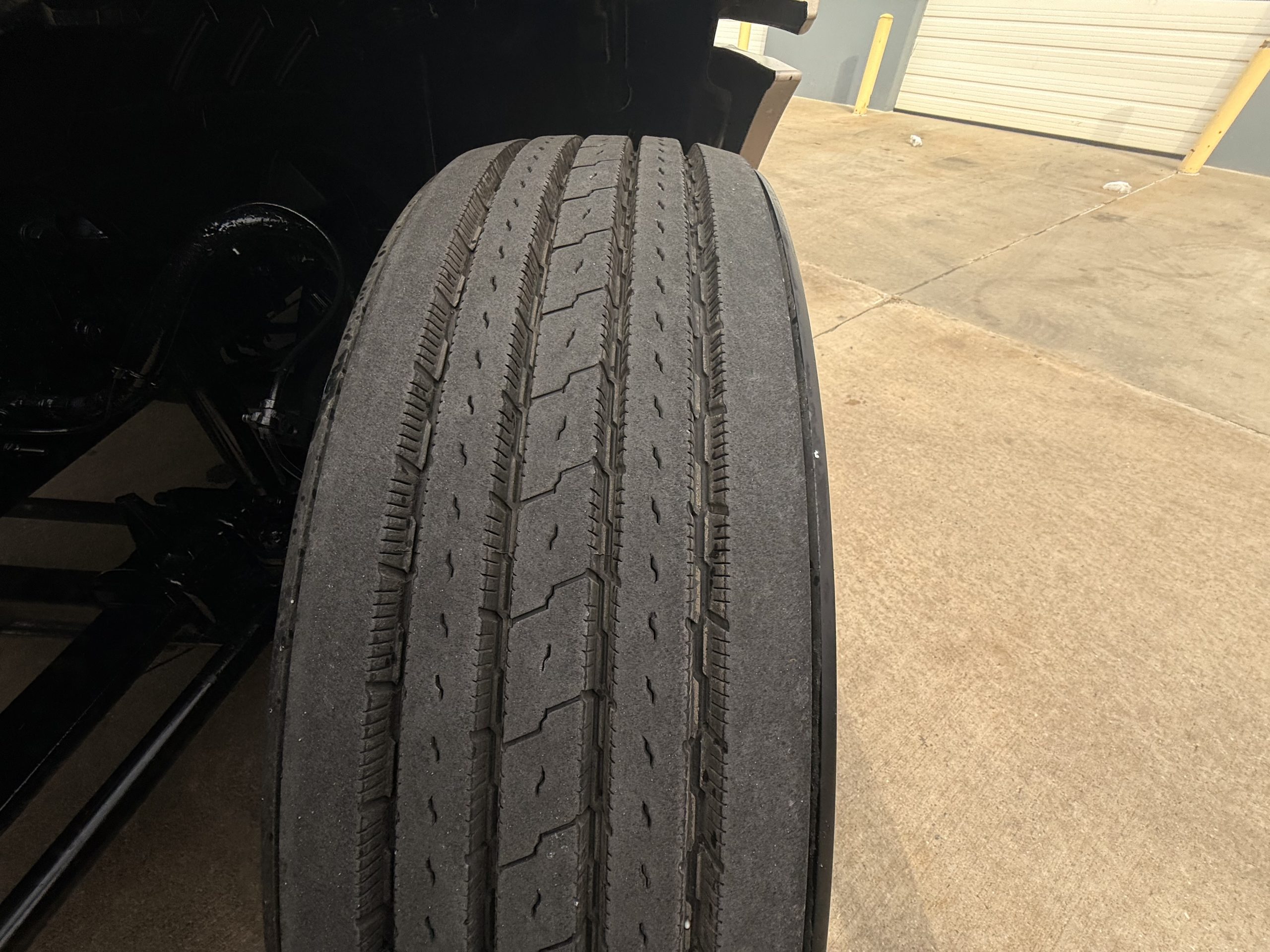 2023 FREIGHTLINER CASCADIA PT126S 213263-27 2023 FREIGHTLINER CASCADIA PT126S 213263-27