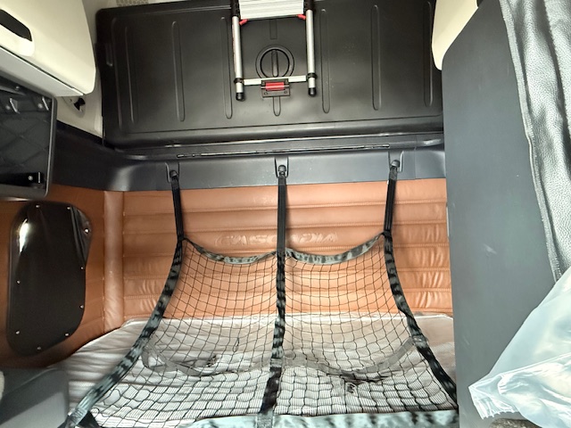 2023 FREIGHTLINER CASCADIA PT126S 213261-16 2023 FREIGHTLINER CASCADIA PT126S 213261-16