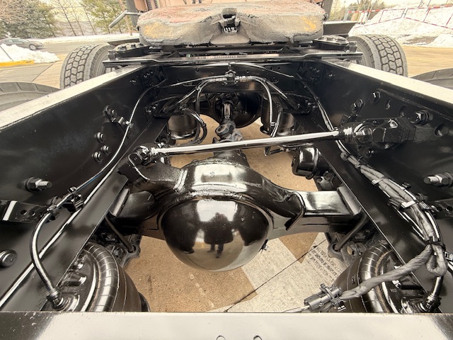 2023 FREIGHTLINER CASCADIA PT126S 213261-17 2023 FREIGHTLINER CASCADIA PT126S 213261-17