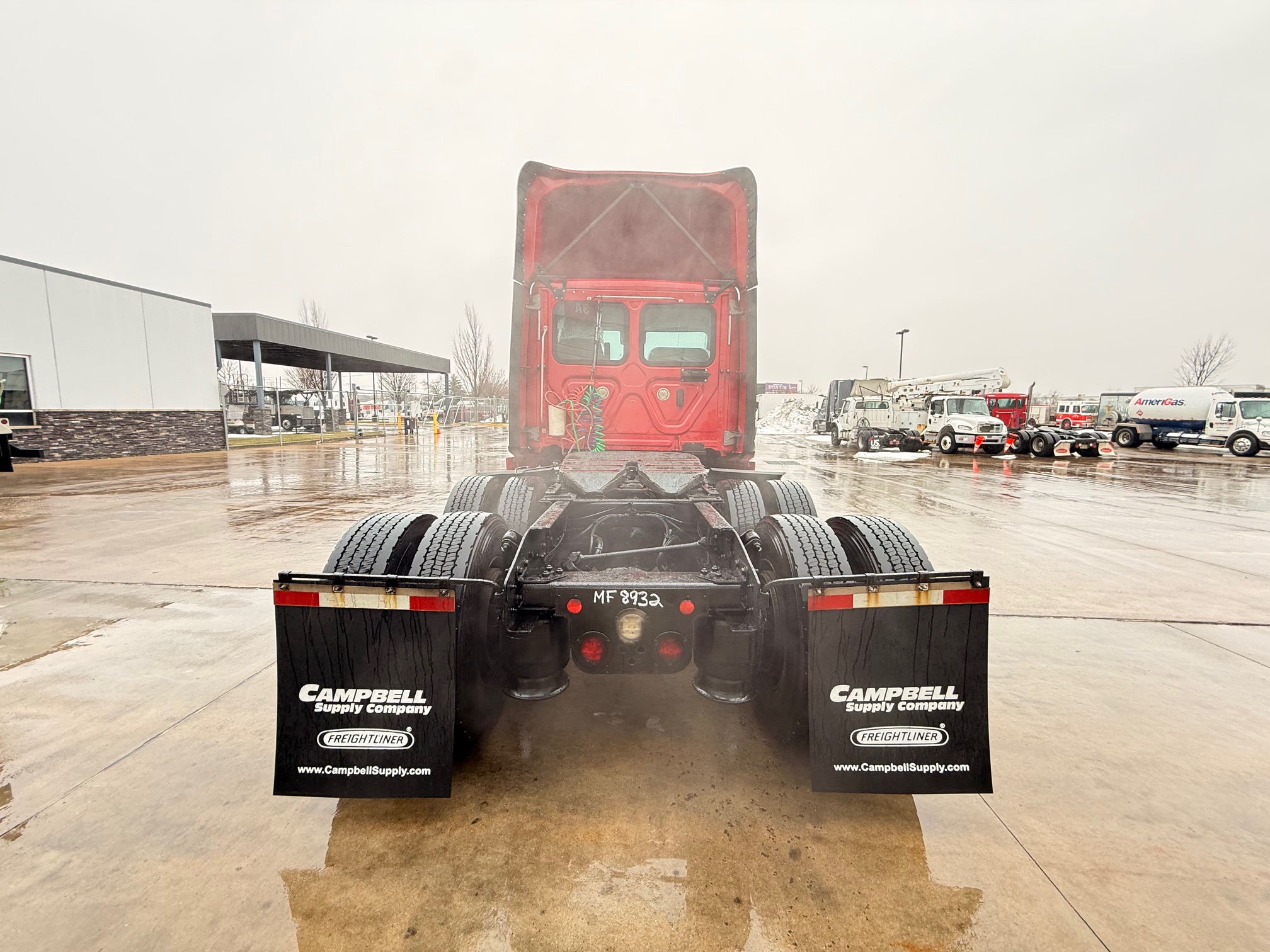 2021 Freightliner CASCADIA 126 - image 5 of 6