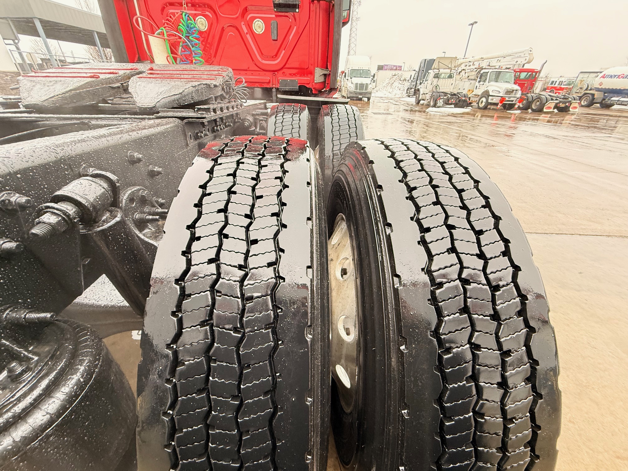 2021 Freightliner CASCADIA 126 213197-19 2021 Freightliner CASCADIA 126 213197-19