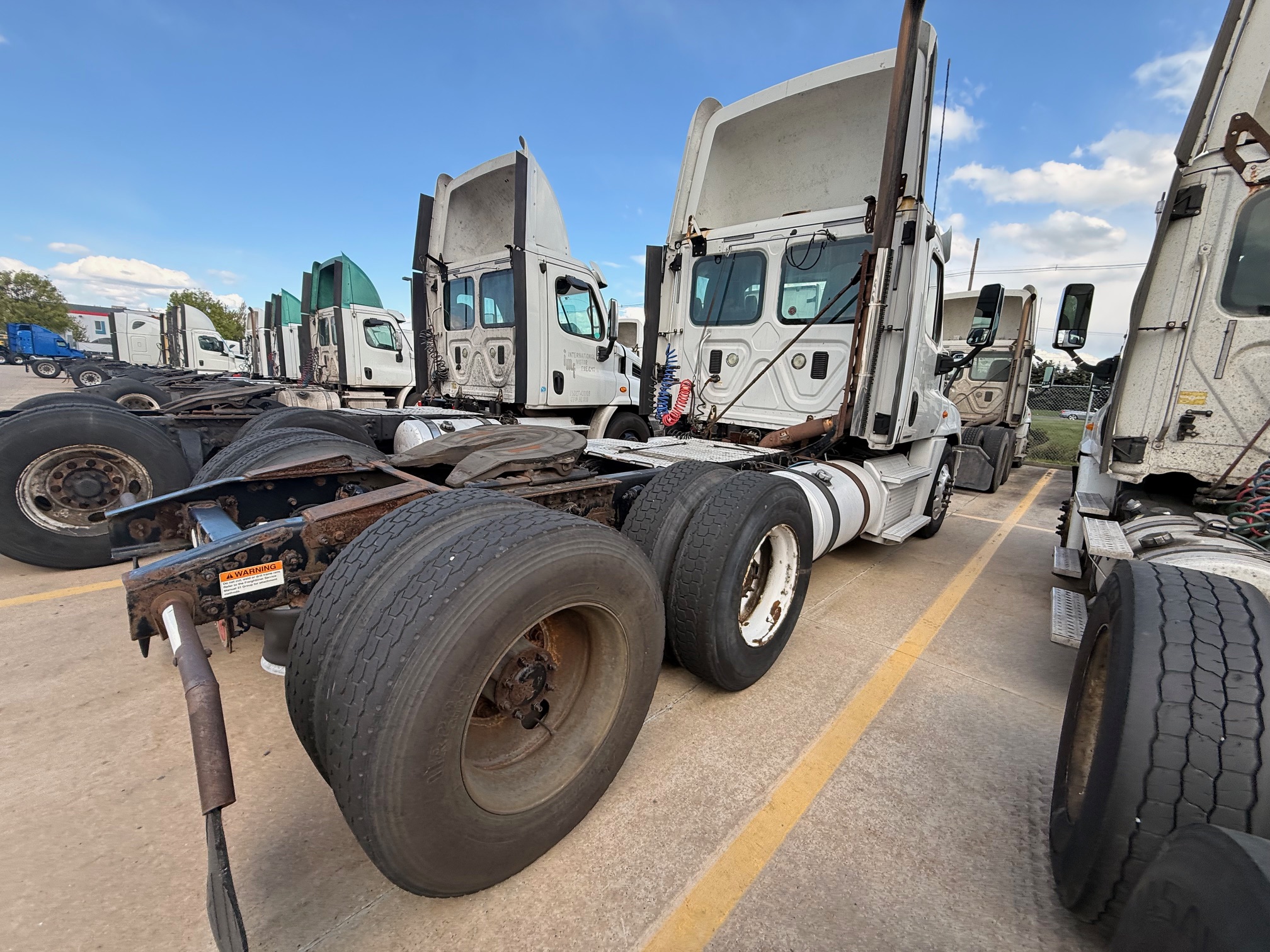 2012 FREIGHTLINER CASCADIA CA125D - image 6 of 6