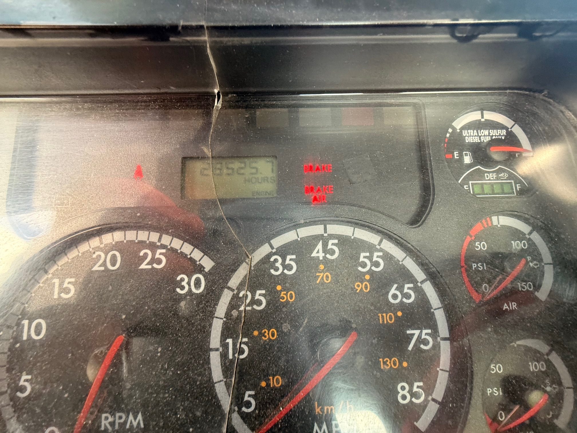 2013 FREIGHTLINER CASCADIA CA125D 132238-10 2013 FREIGHTLINER CASCADIA CA125D 132238-10