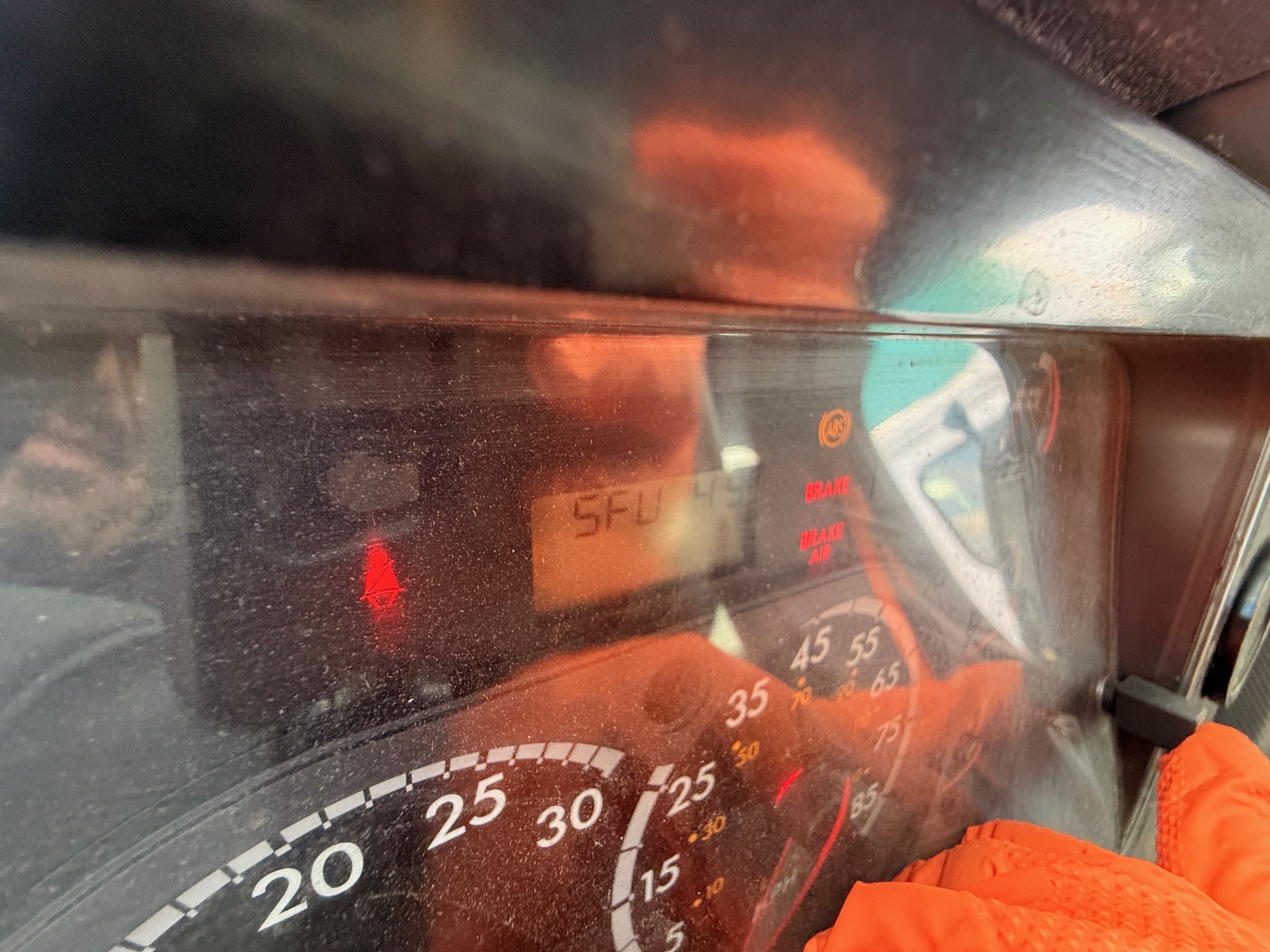 2013 Freightliner CASCADIA 135879-10 2013 Freightliner CASCADIA 135879-10