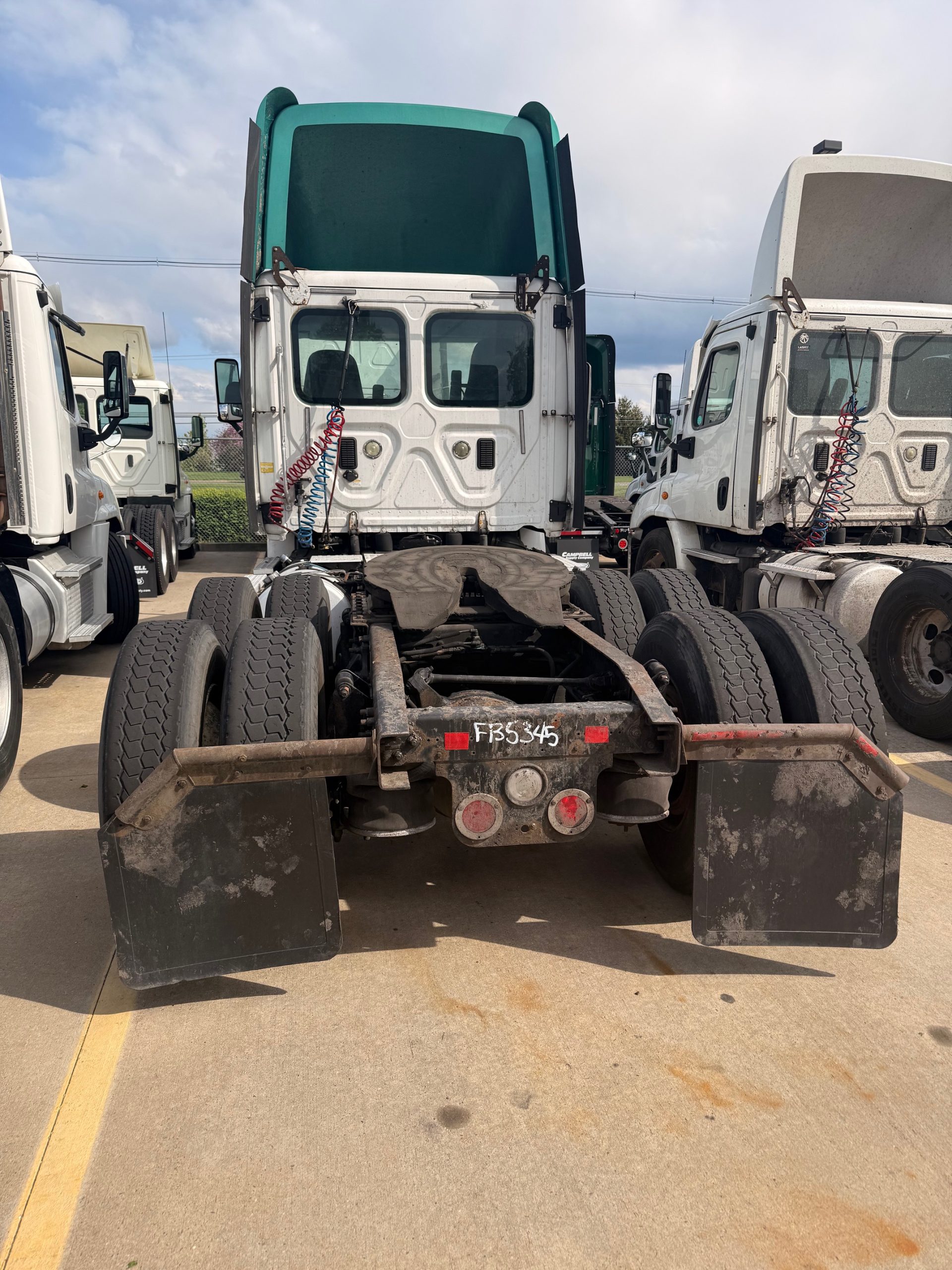 2013 Freightliner CA113DC - image 4 of 6