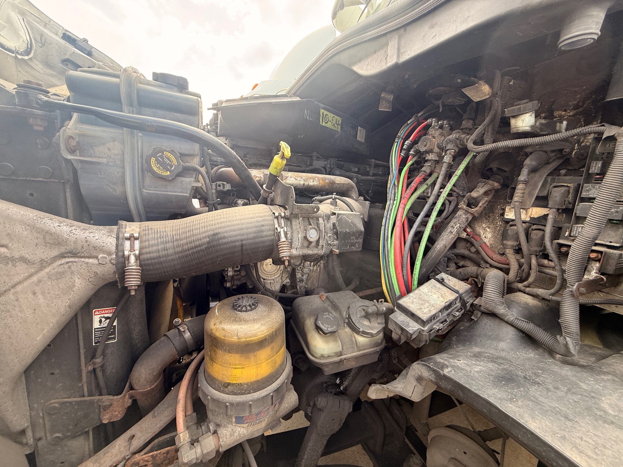 2013 Freightliner CA113DC 135902-09 2013 Freightliner CA113DC 135902-09
