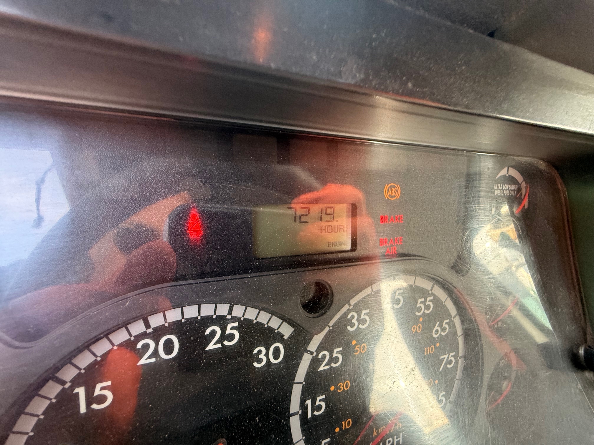 2013 Freightliner CASCADIA CA113D 135909-11 2013 Freightliner CASCADIA CA113D 135909-11