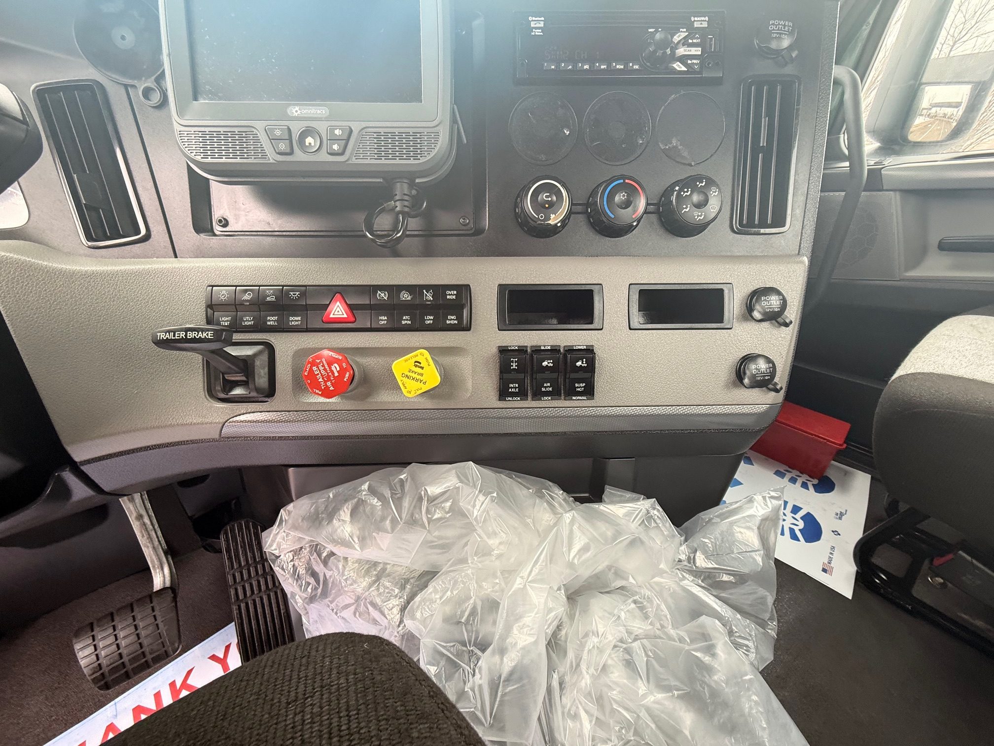 2021 Freightliner CASCADIA PT126D 180707-13 2021 Freightliner CASCADIA PT126D 180707-13