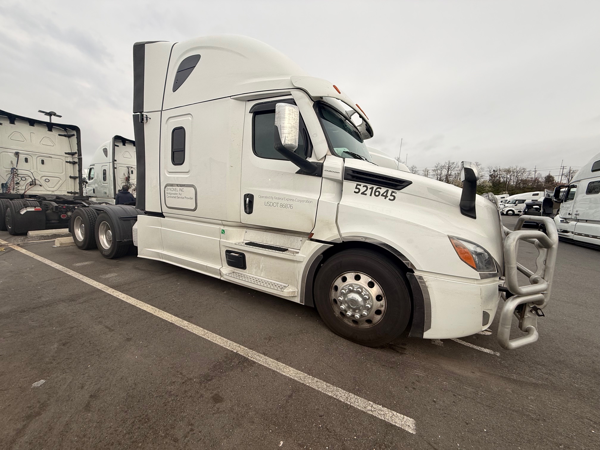 2022 KENWORTH CONSTRUCTION 2022 KENWORTH CONSTRUCTION - image 1 of 6
