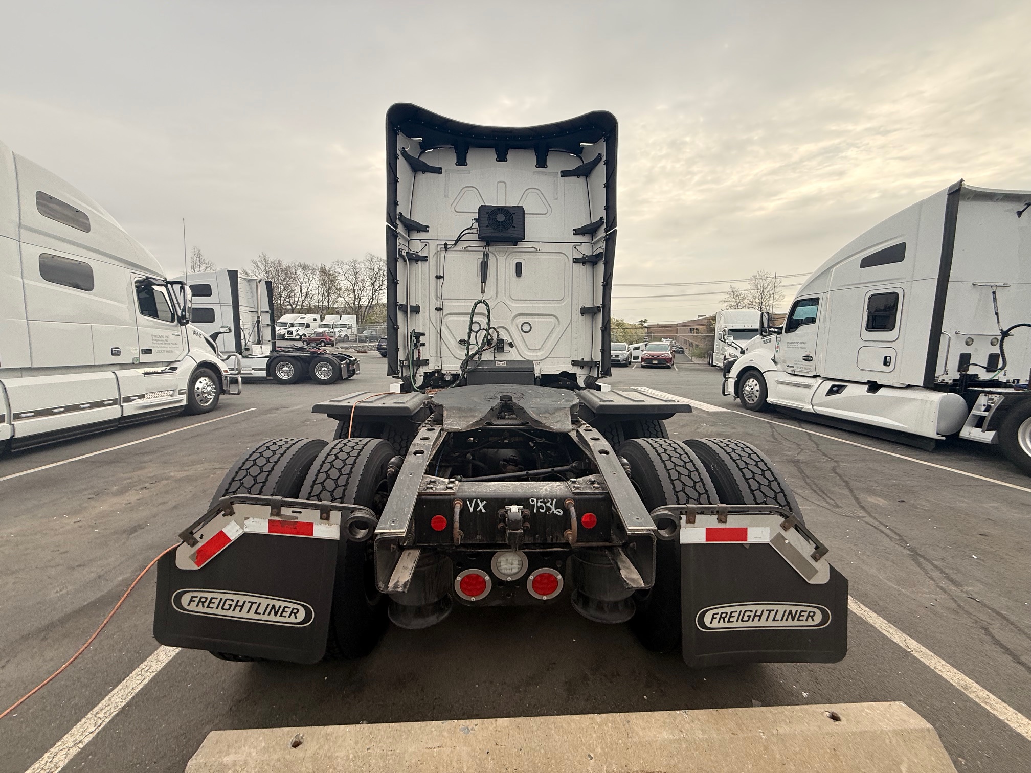 2022 KENWORTH CONSTRUCTION 2022 KENWORTH CONSTRUCTION - image 5 of 6