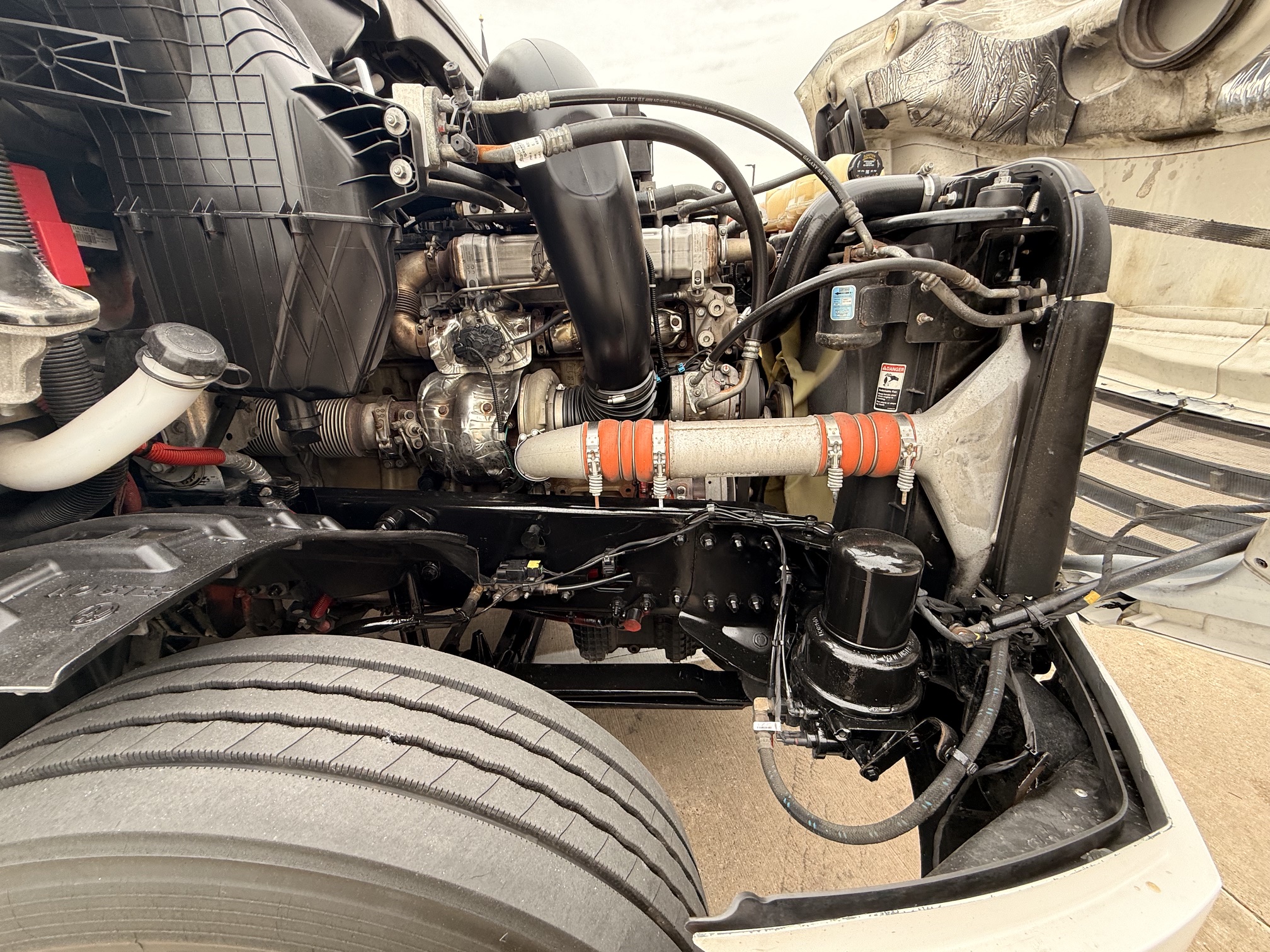 2022 Freightliner CASCADIA PT126S 184577-25 2022 Freightliner CASCADIA PT126S 184577-25