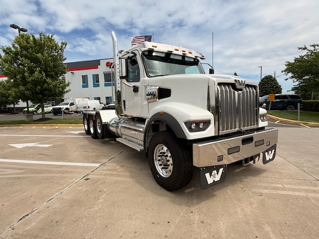 2025 Western Star Trucks 49X 207916-07 2025 Western Star Trucks 49X 207916-07