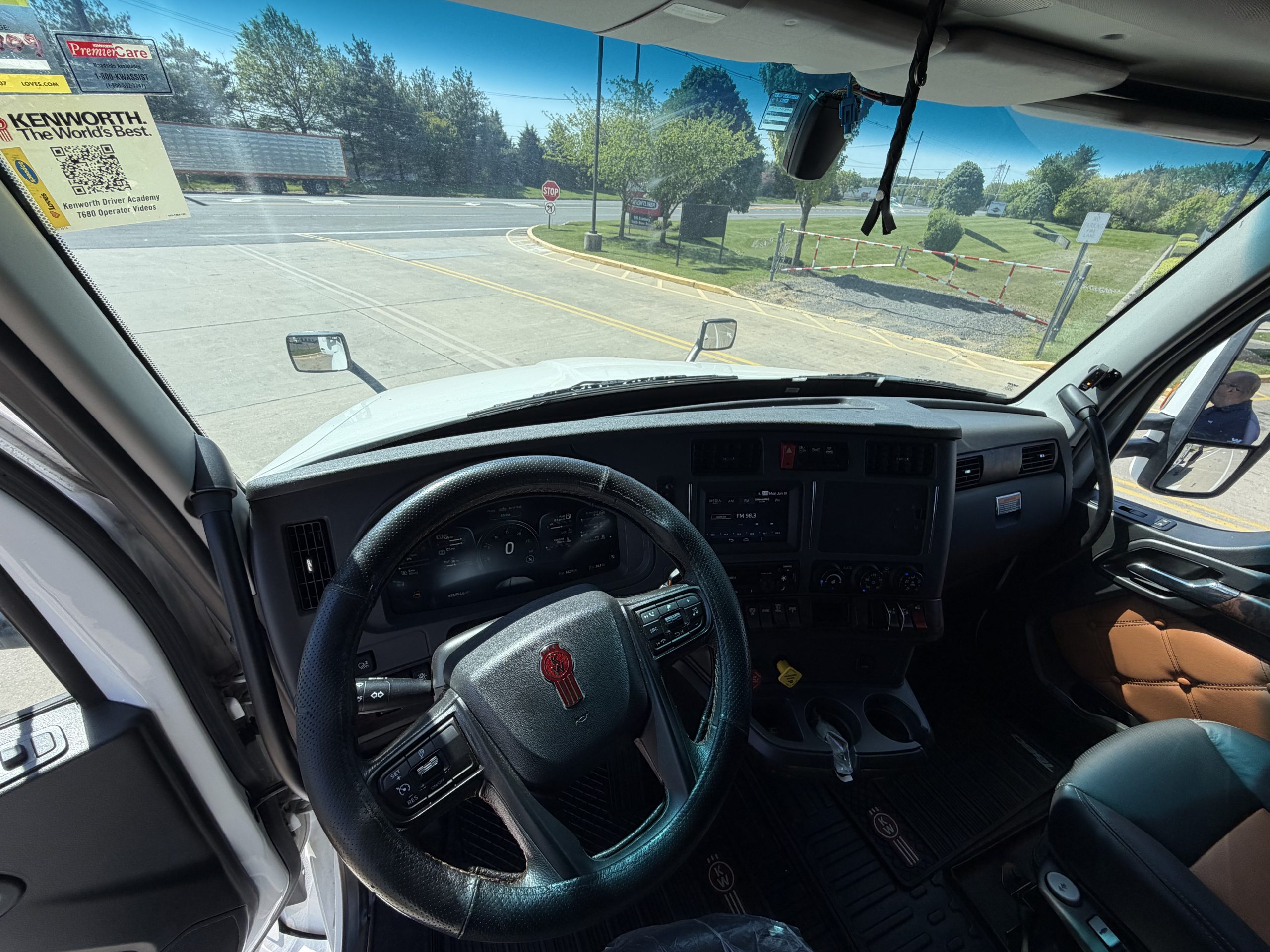 2022 KENWORTH CONSTRUCTION 215265-08 2022 KENWORTH CONSTRUCTION 215265-08