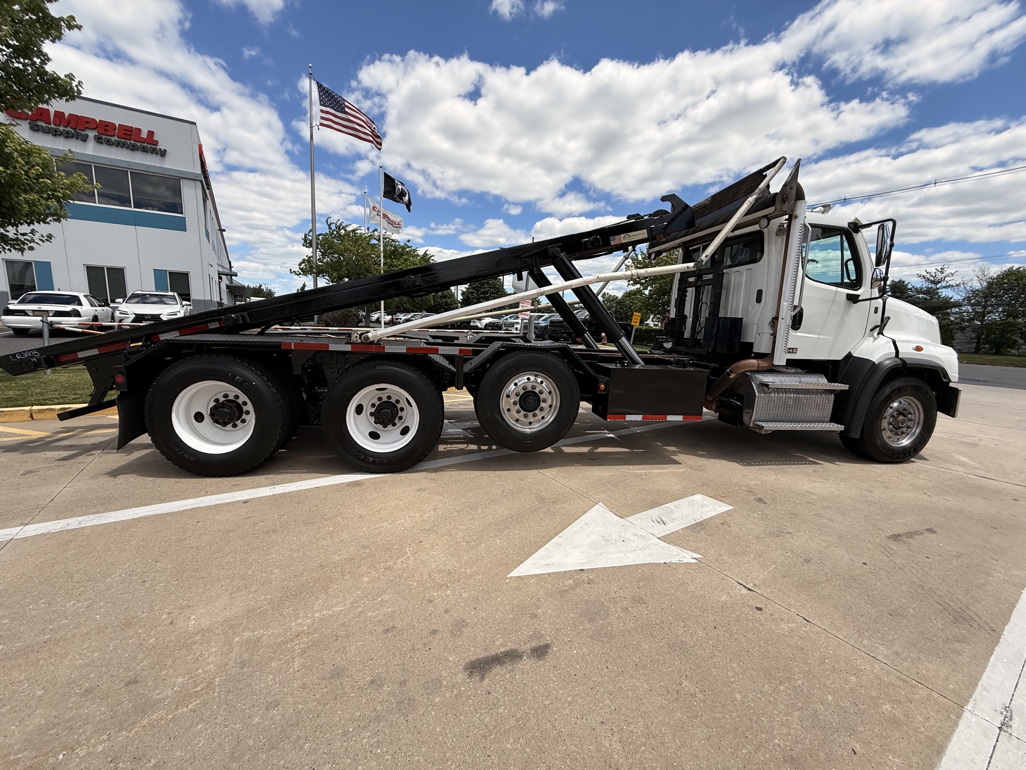 2020 Freightliner 114SD 2020 Freightliner 114SD - image 4 of 6