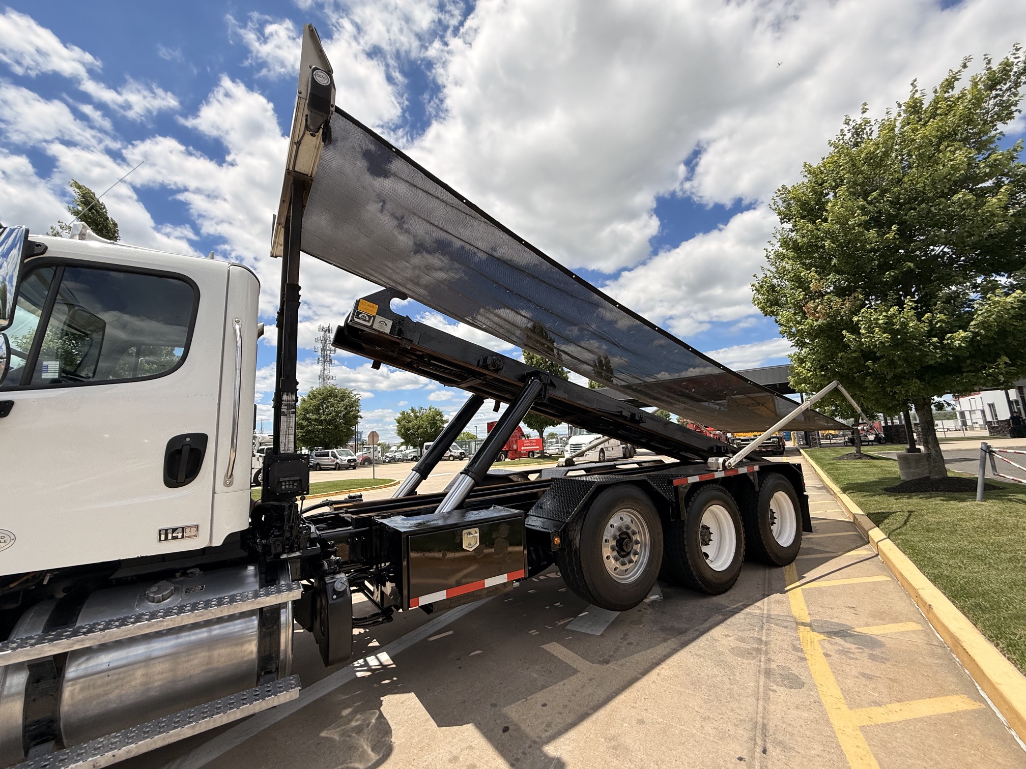 2020 Freightliner 114SD 169294-08 2020 Freightliner 114SD 169294-08