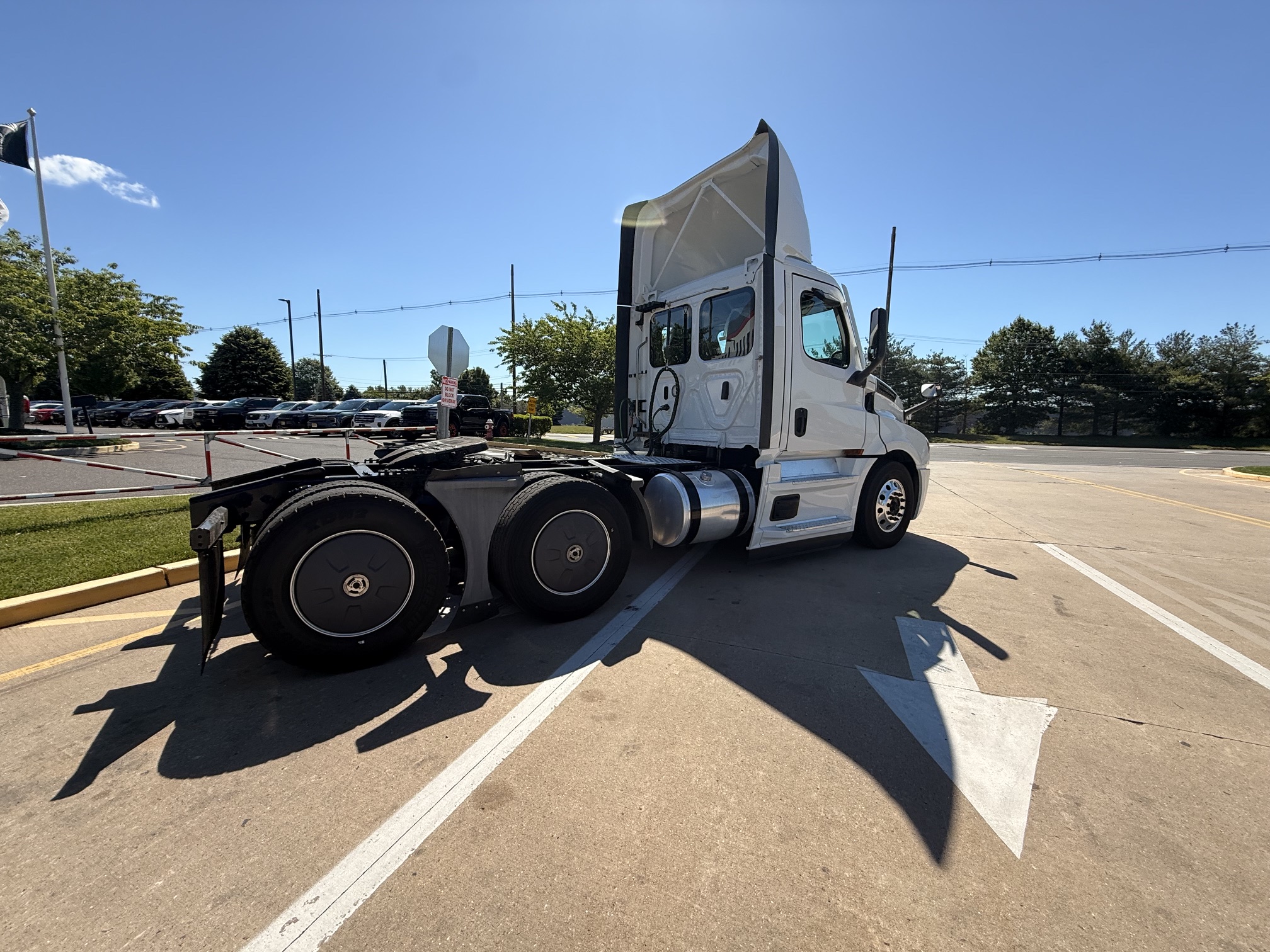 2021 FREIGHTLINER CASCADIA PT126D 2021 FREIGHTLINER CASCADIA PT126D - image 6 of 6