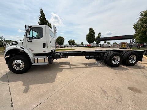2026 Freightliner M2106 2026 Freightliner M2106 - image 3 of 6