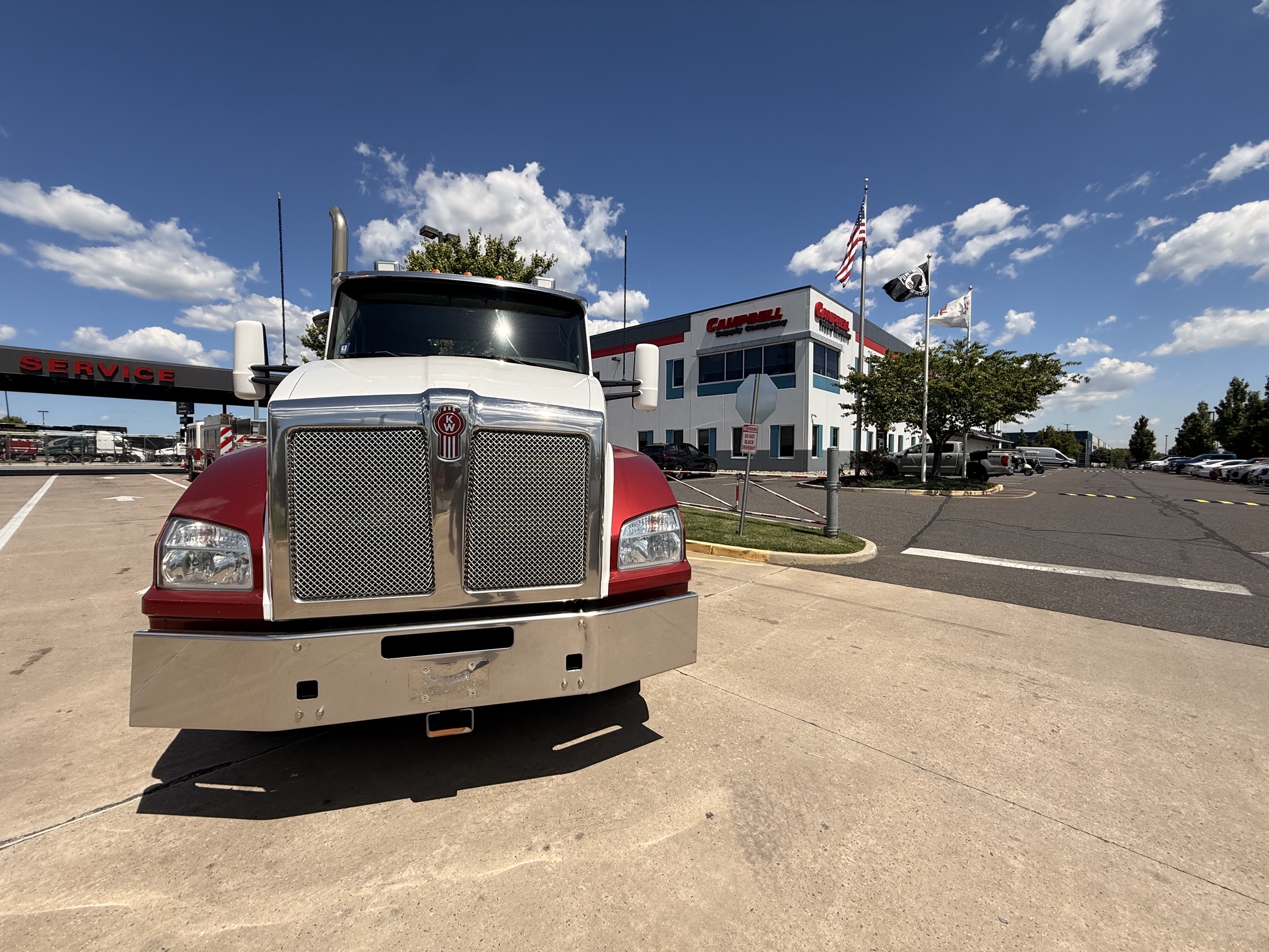 2015 KENWORTH T880 TRACTOR 2015 KENWORTH T880 TRACTOR - image 2 of 6