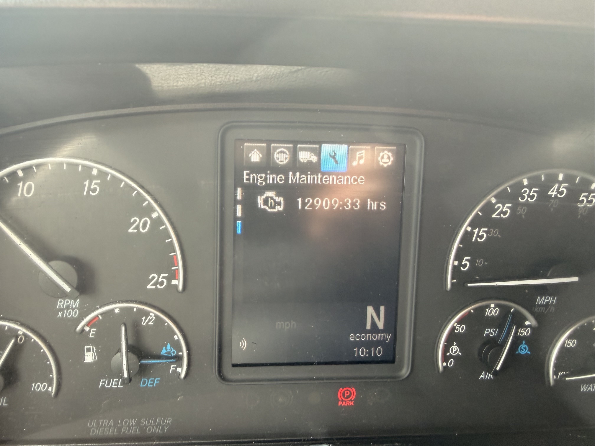 2022 Freightliner CASCADIA 126 215645-09 2022 Freightliner CASCADIA 126 215645-09
