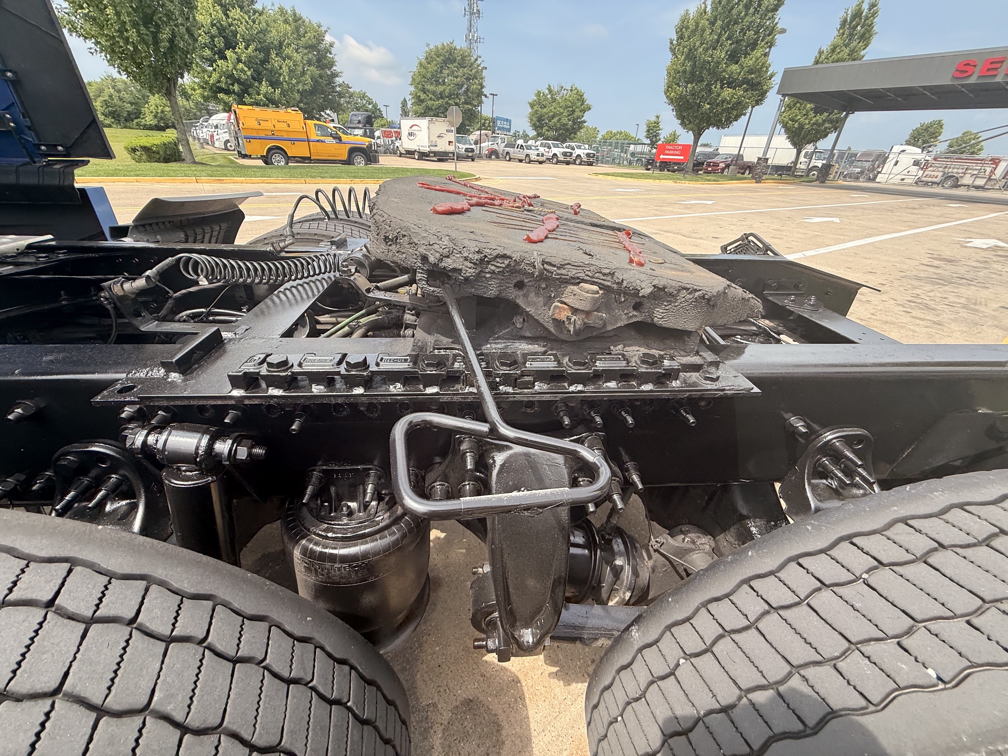 2022 Freightliner CASCADIA 126 215645-18 2022 Freightliner CASCADIA 126 215645-18