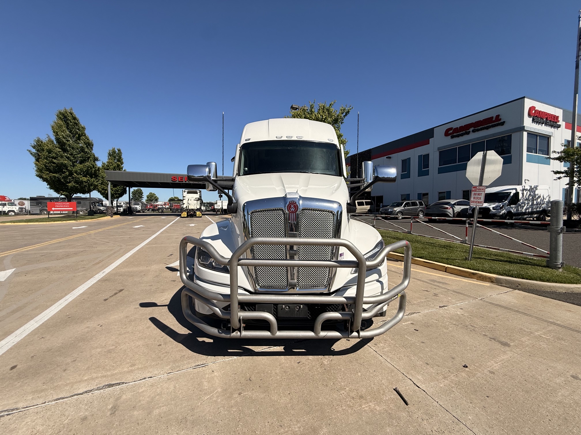 2022 KENWORTH CONSTRUCTION 2022 KENWORTH CONSTRUCTION - image 2 of 6