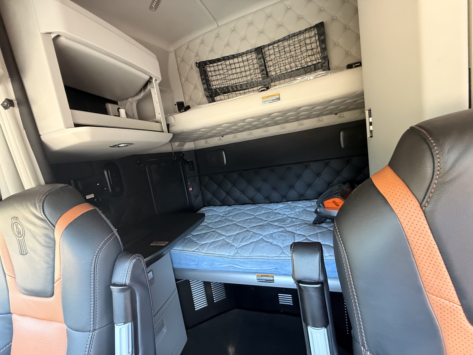 2022 KENWORTH CONSTRUCTION 215907-13 2022 KENWORTH CONSTRUCTION 215907-13