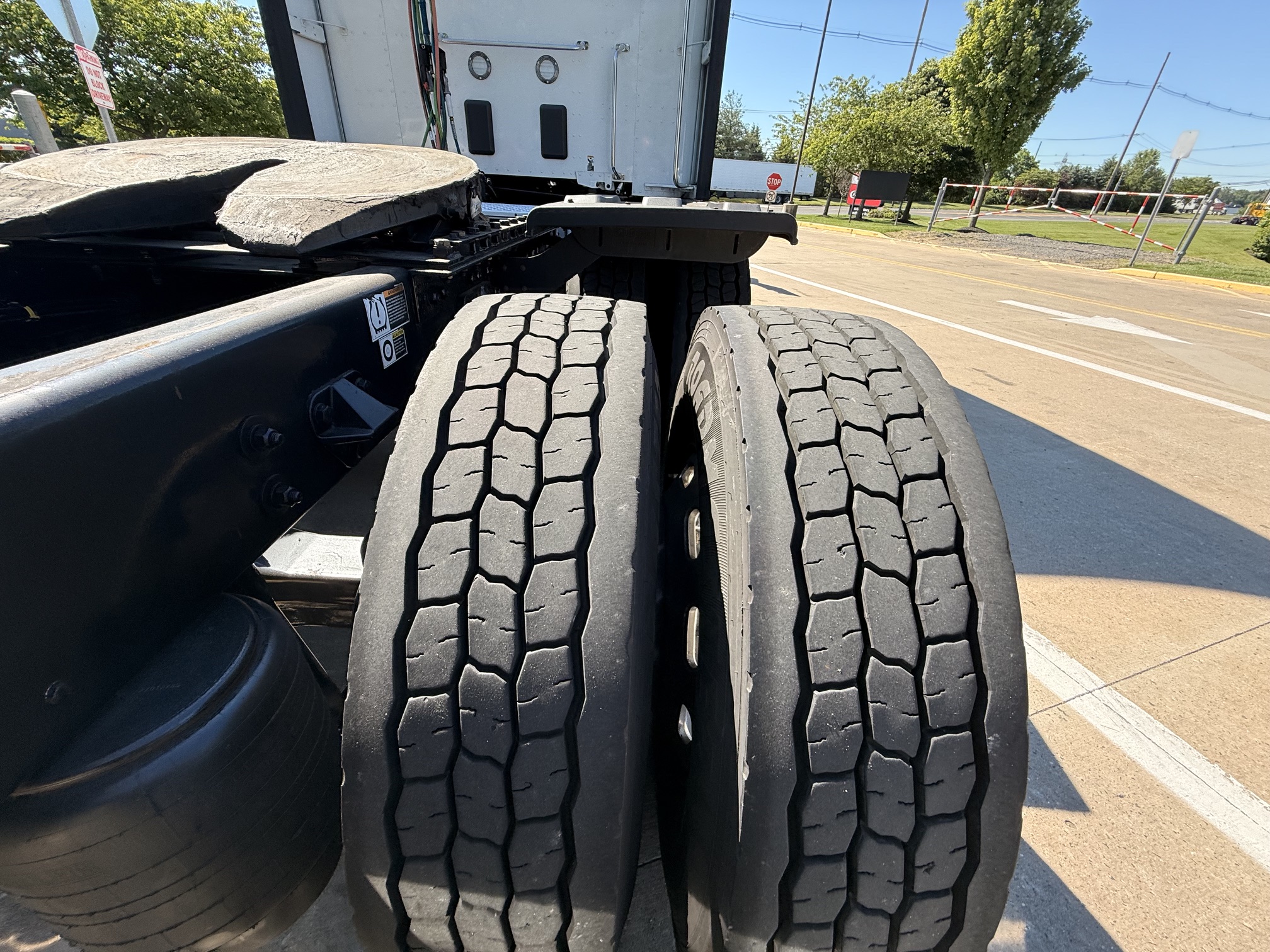 2022 KENWORTH CONSTRUCTION 215907-19 2022 KENWORTH CONSTRUCTION 215907-19
