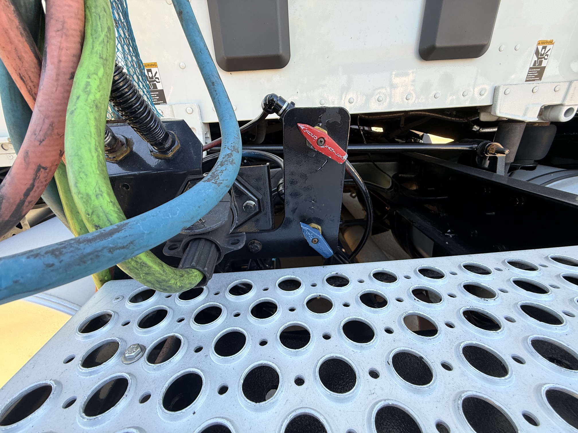2022 KENWORTH CONSTRUCTION 215907-21 2022 KENWORTH CONSTRUCTION 215907-21