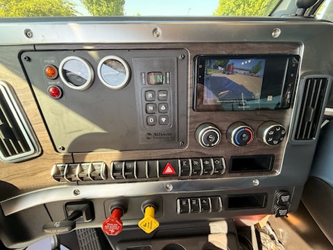 2027 Western Star Trucks 47X 213208-11 2027 Western Star Trucks 47X 213208-11