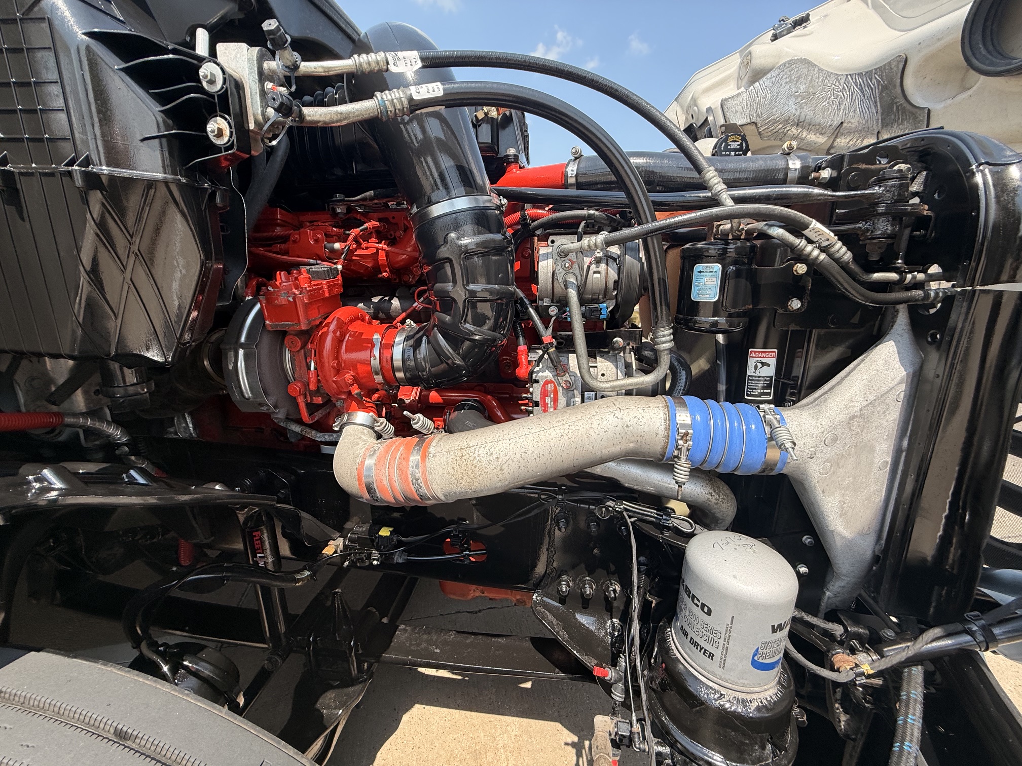 2023 Freightliner CASCADIA 126 216235-08 2023 Freightliner CASCADIA 126 216235-08