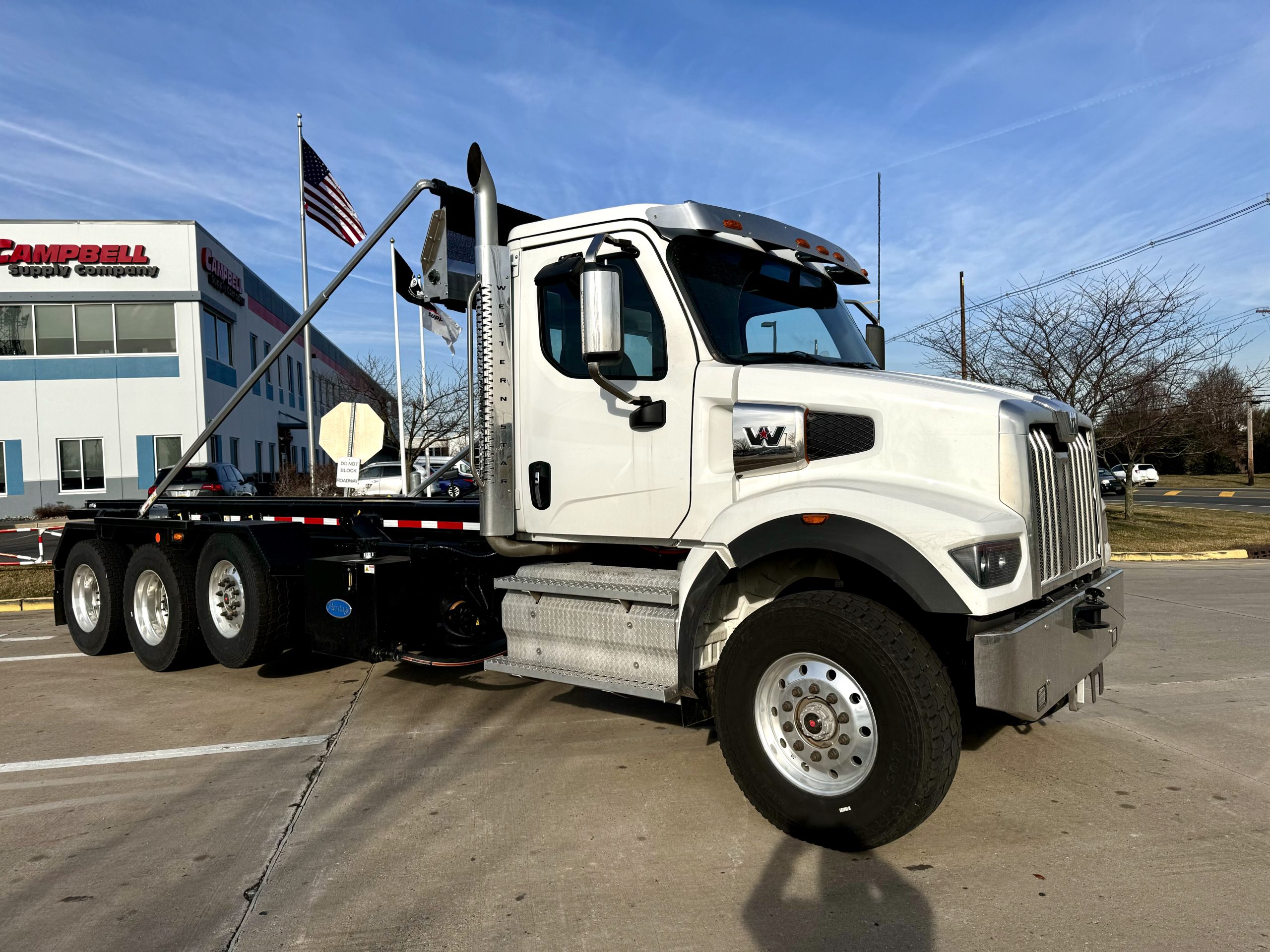 2024 Western Star Trucks 47X 2024 Western Star Trucks 47X - image 2 of 6