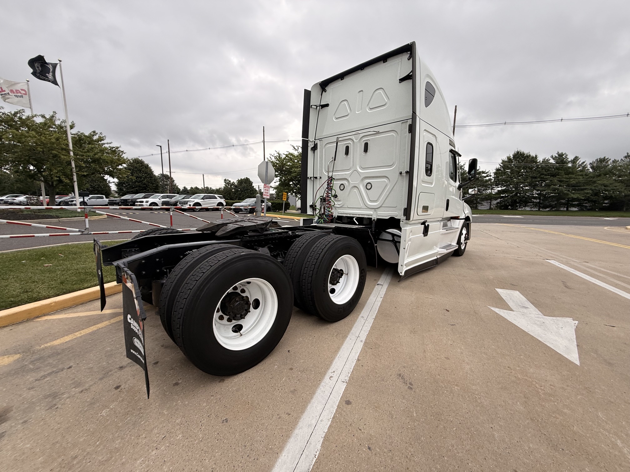 2023 Freightliner CASCADIA 126 2023 Freightliner CASCADIA 126 - image 6 of 6
