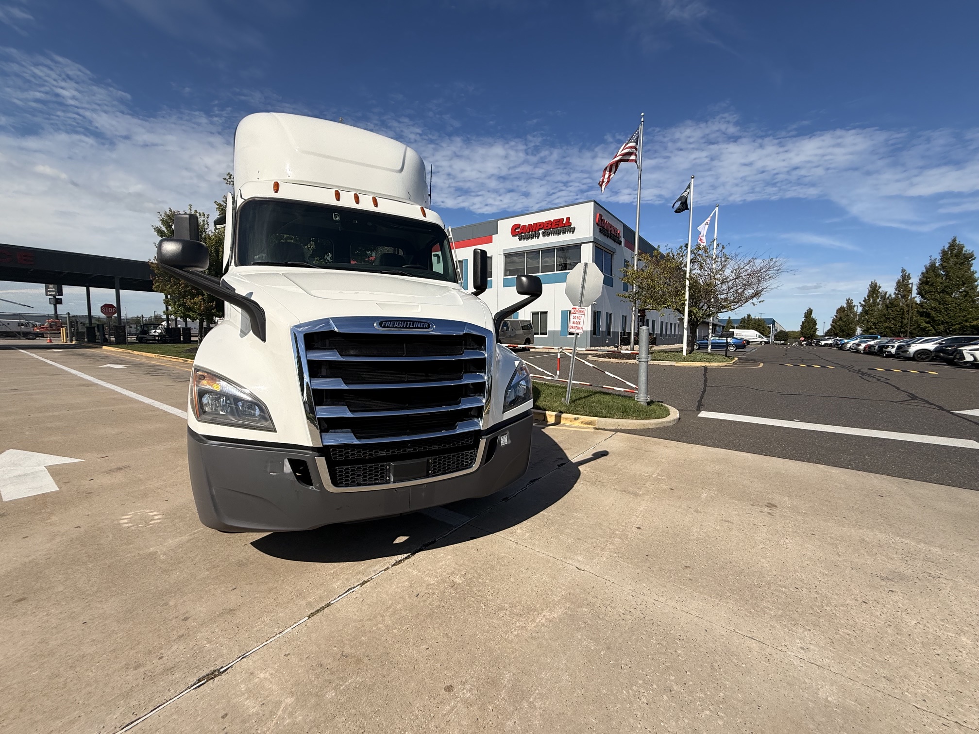2021 FREIGHTLINER CASCADIA PT126D 2021 FREIGHTLINER CASCADIA PT126D - image 5 of 6
