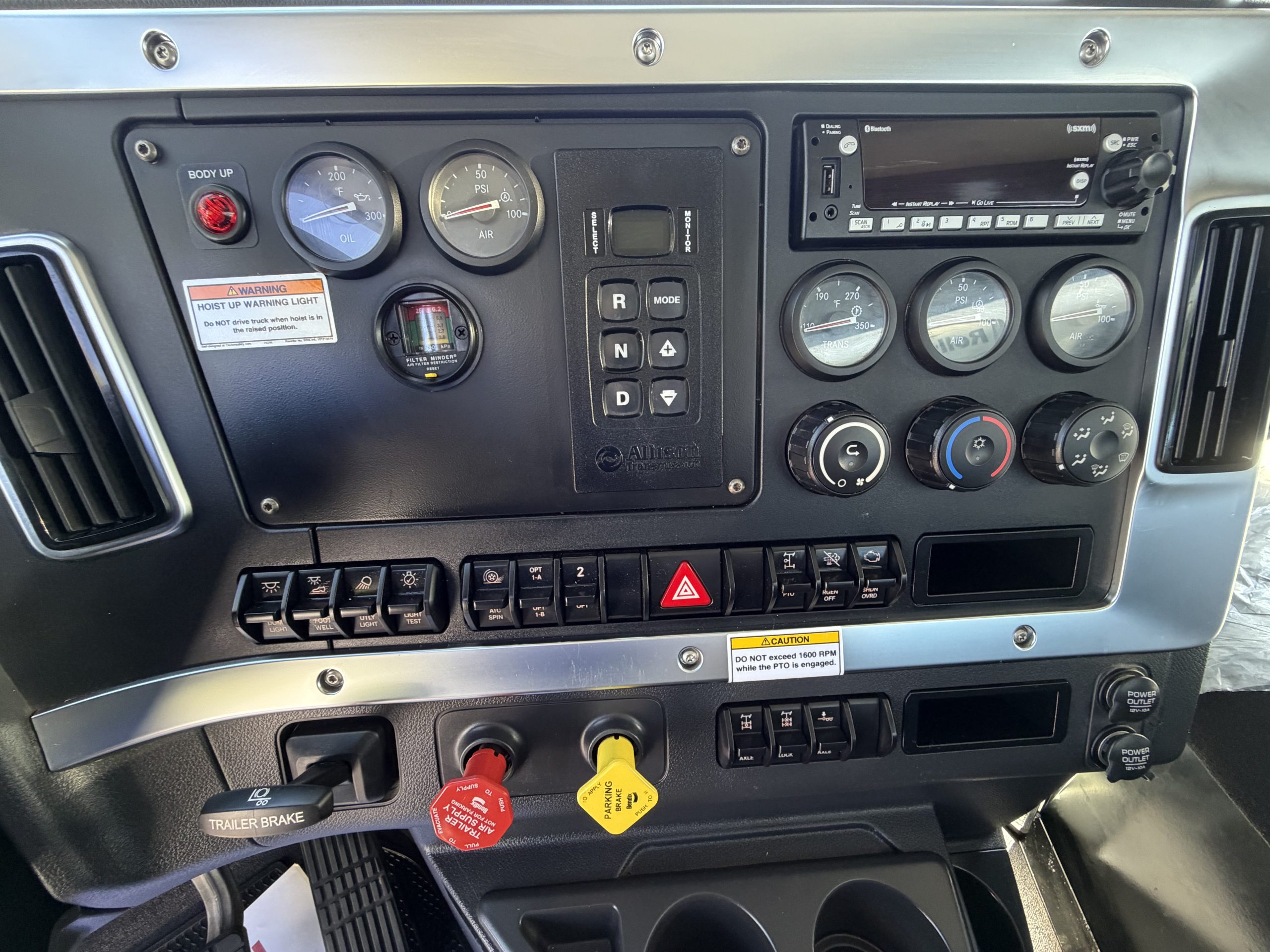 2024 Western Star Trucks 47X - image 4 of 6
