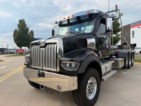 2027 Western Star Trucks 47X 2027 Western Star Trucks 47X - image 1 of 6