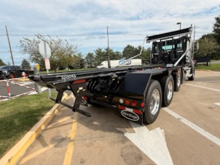 2027 Western Star Trucks 47X 2027 Western Star Trucks 47X - image 5 of 6