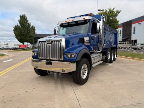 2027 Western Star Trucks 49X 2027 Western Star Trucks 49X - image 1 of 6