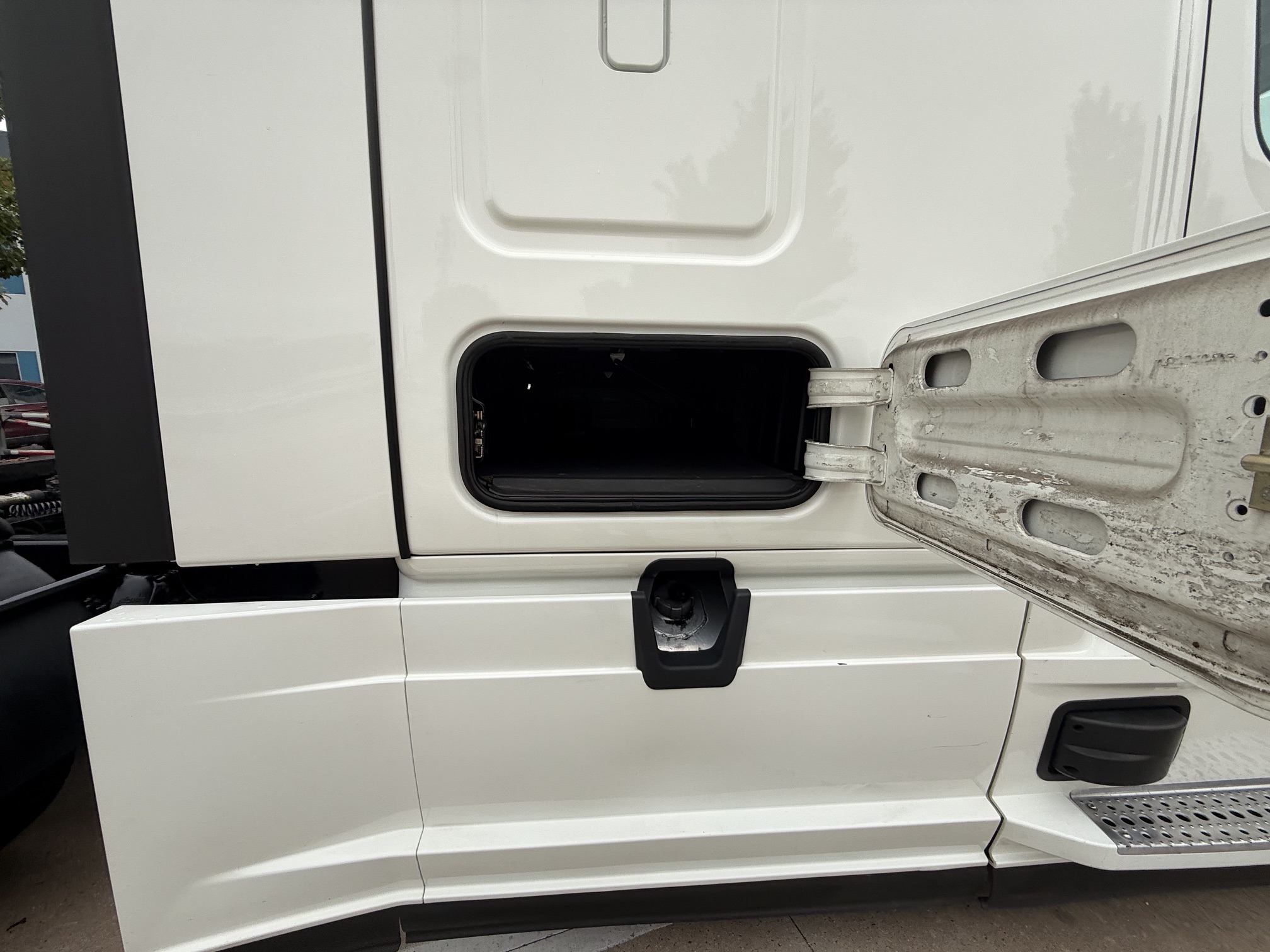 2022 FREIGHTLINER CASCADIA PT126S 216601-12 2022 FREIGHTLINER CASCADIA PT126S 216601-12