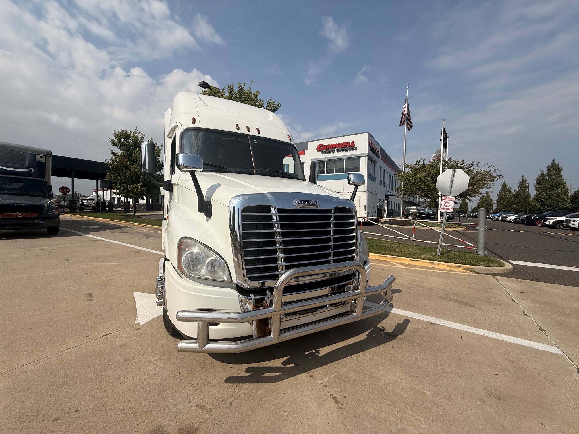 2017 FREIGHTLINER CASCADIA 125 2017 FREIGHTLINER CASCADIA 125 - image 2 of 6