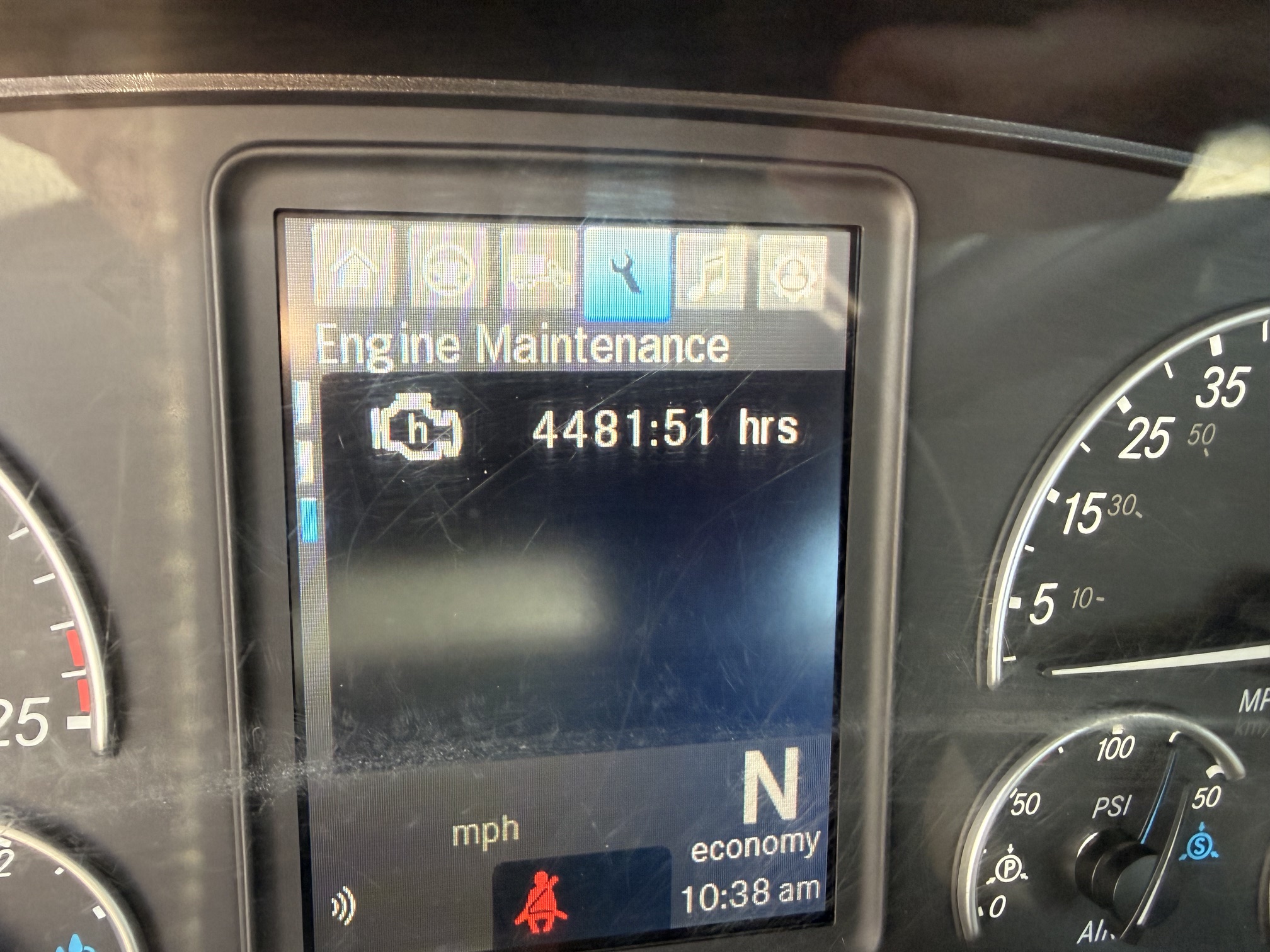 2023 FREIGHTLINER CASCADIA PE116D 2023 FREIGHTLINER CASCADIA PE116D - image 5 of 6